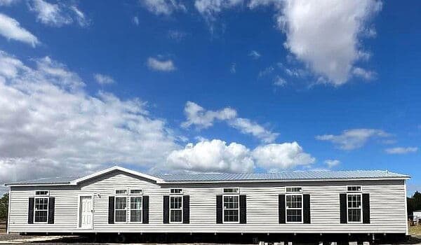 Icon 2876506 hero, elevation, and exterior home features