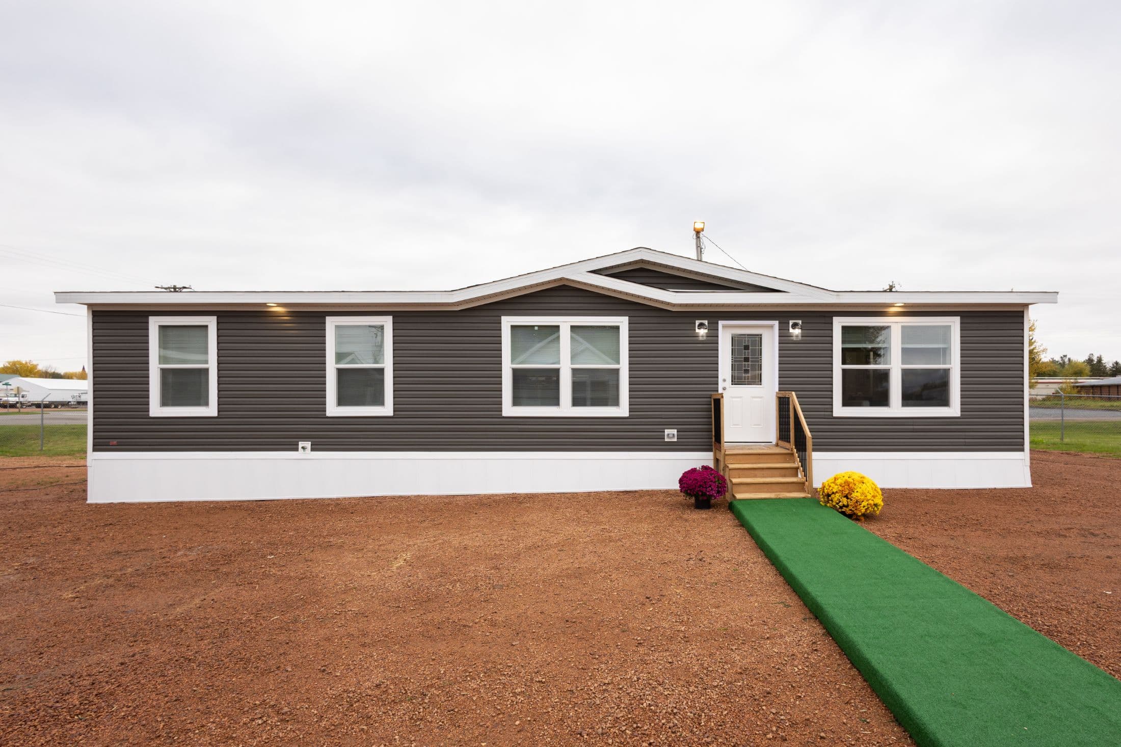 3w1415-p hero, elevation, and exterior home features