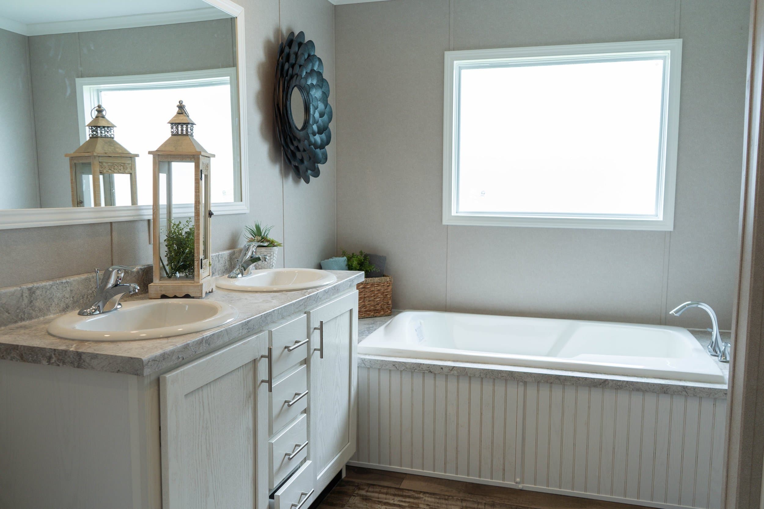 Ace bathroom home features