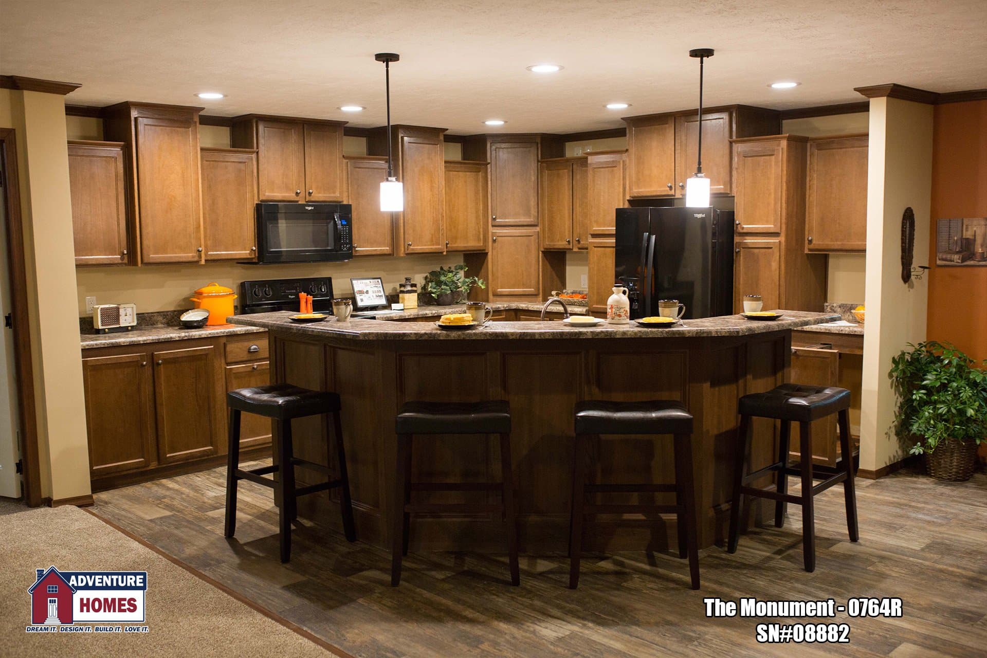 Monument | 0764r kitchen home features