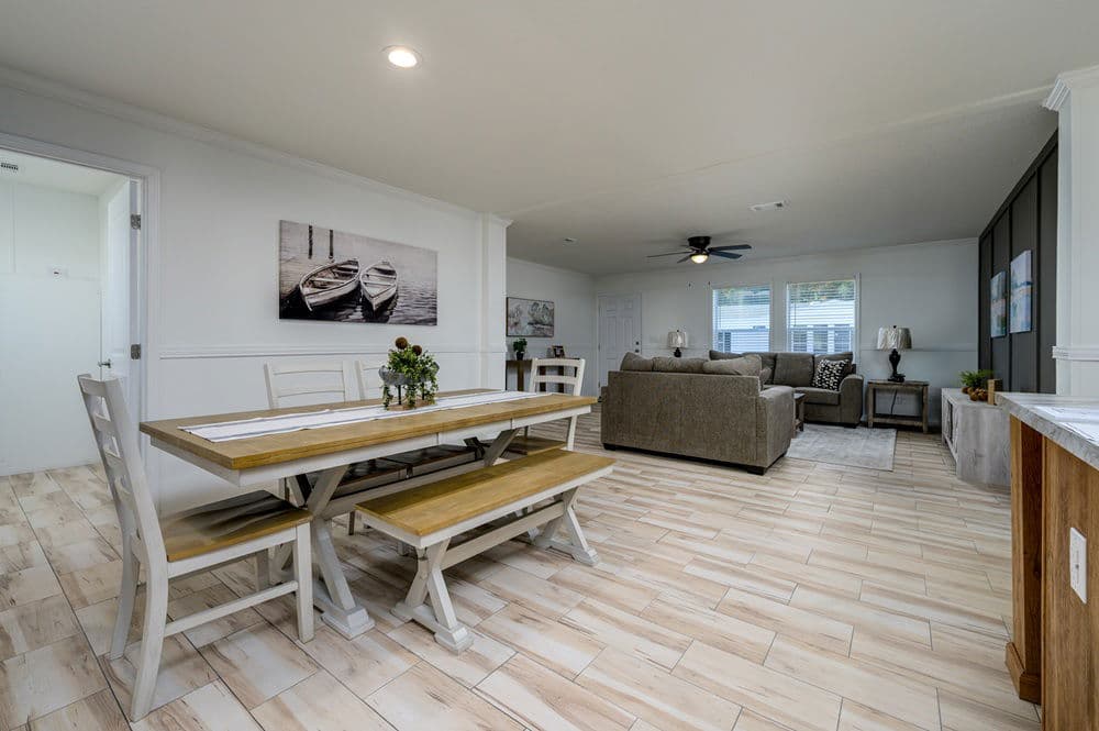 Tortuga interior home features