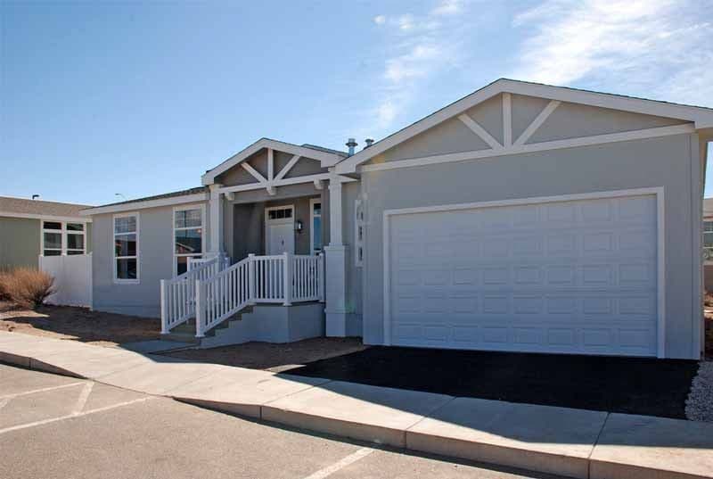 Karsten rc42 hero, elevation, and exterior home features