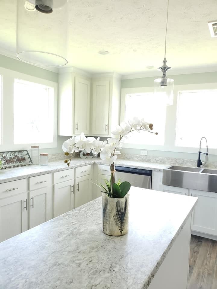 Kinlock falls kitchen home features