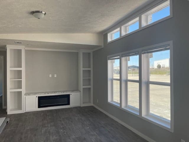 The big josh interior home features