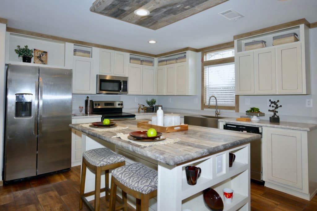 Isabel 9676 kitchen home features