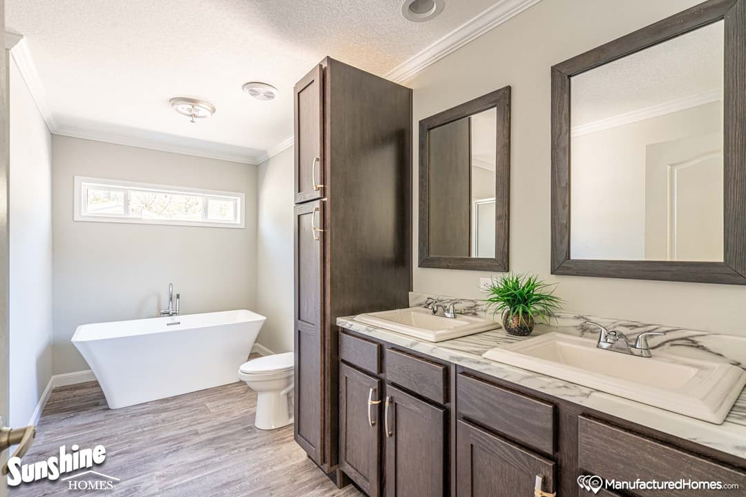 Pri3252-2001 v2 bathroom home features