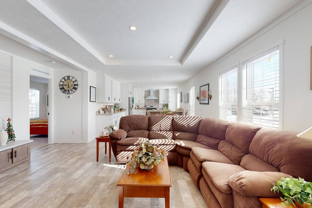 East point - intrigue interior home features