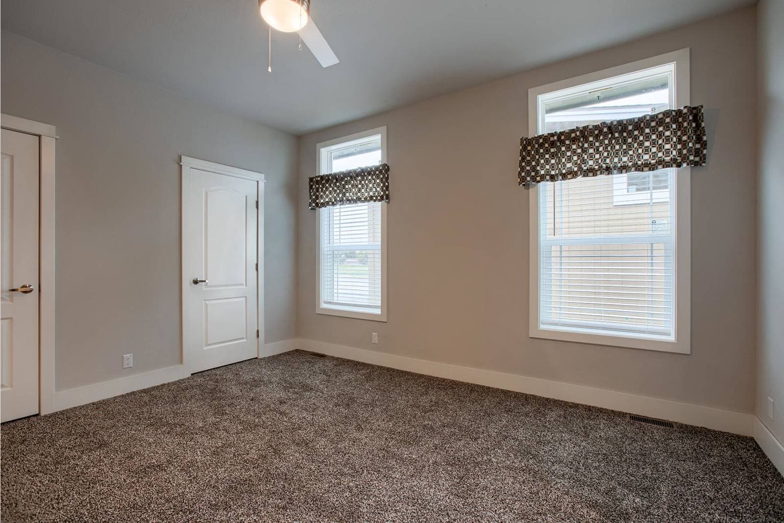 Pika scc643 bedroom home features