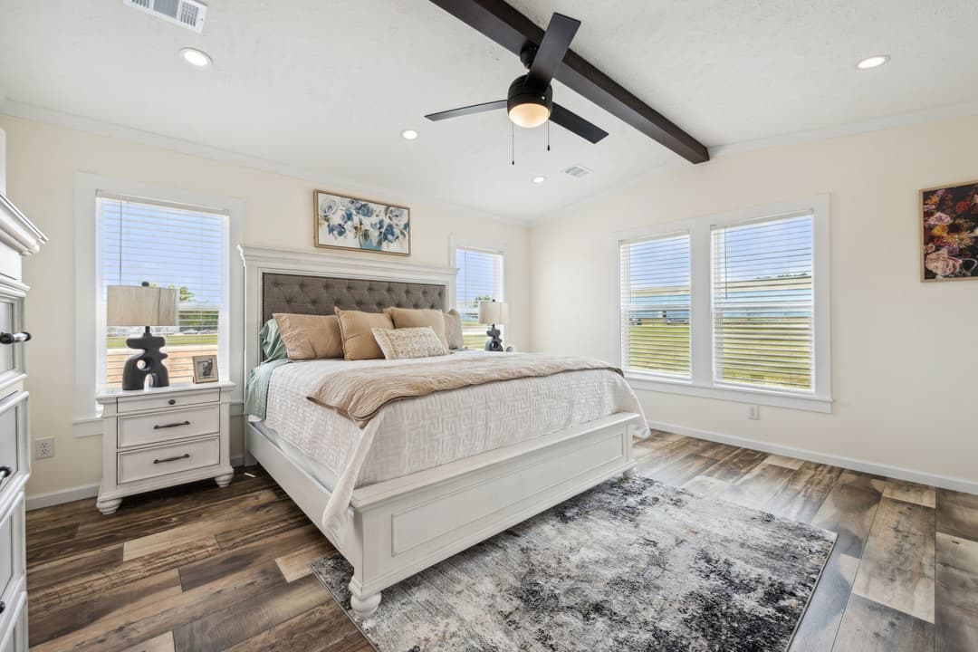 Nexus bedroom home features