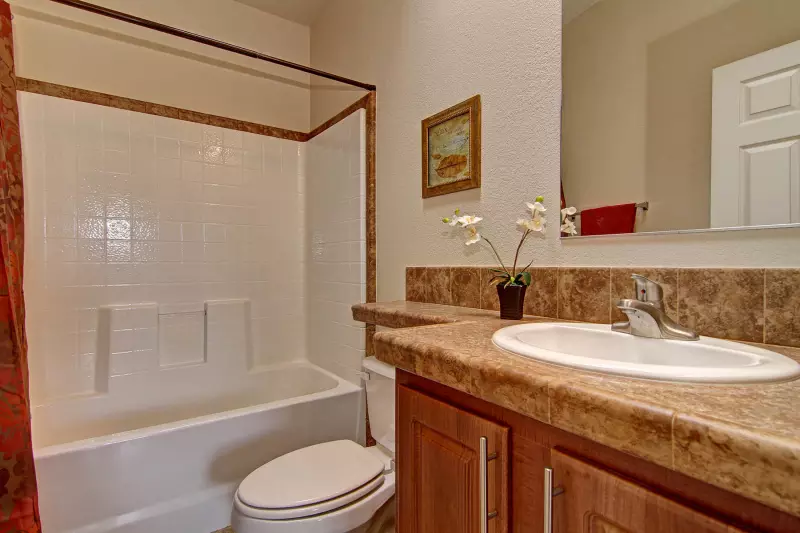 American freedom 2856e  bathroom home features
