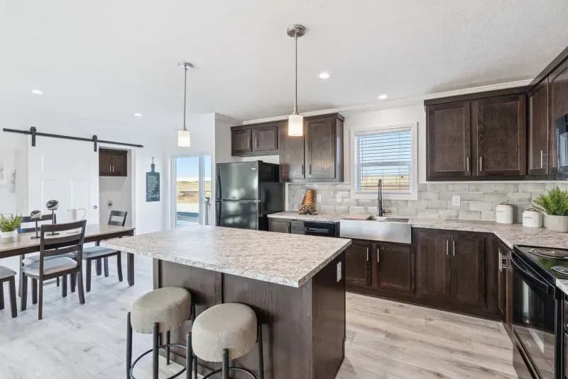 Prairie dune 8862 kitchen home features