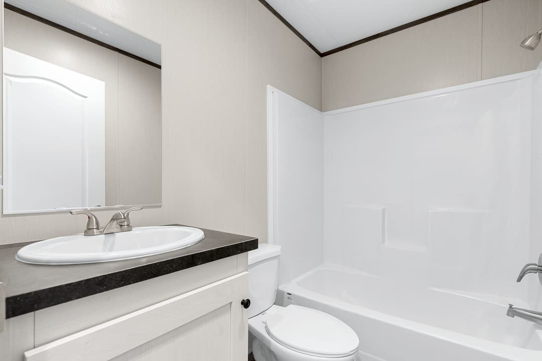 Resolution 16682x bathroom home features