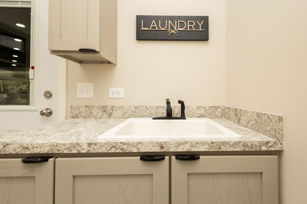 Signa 1 interior home features