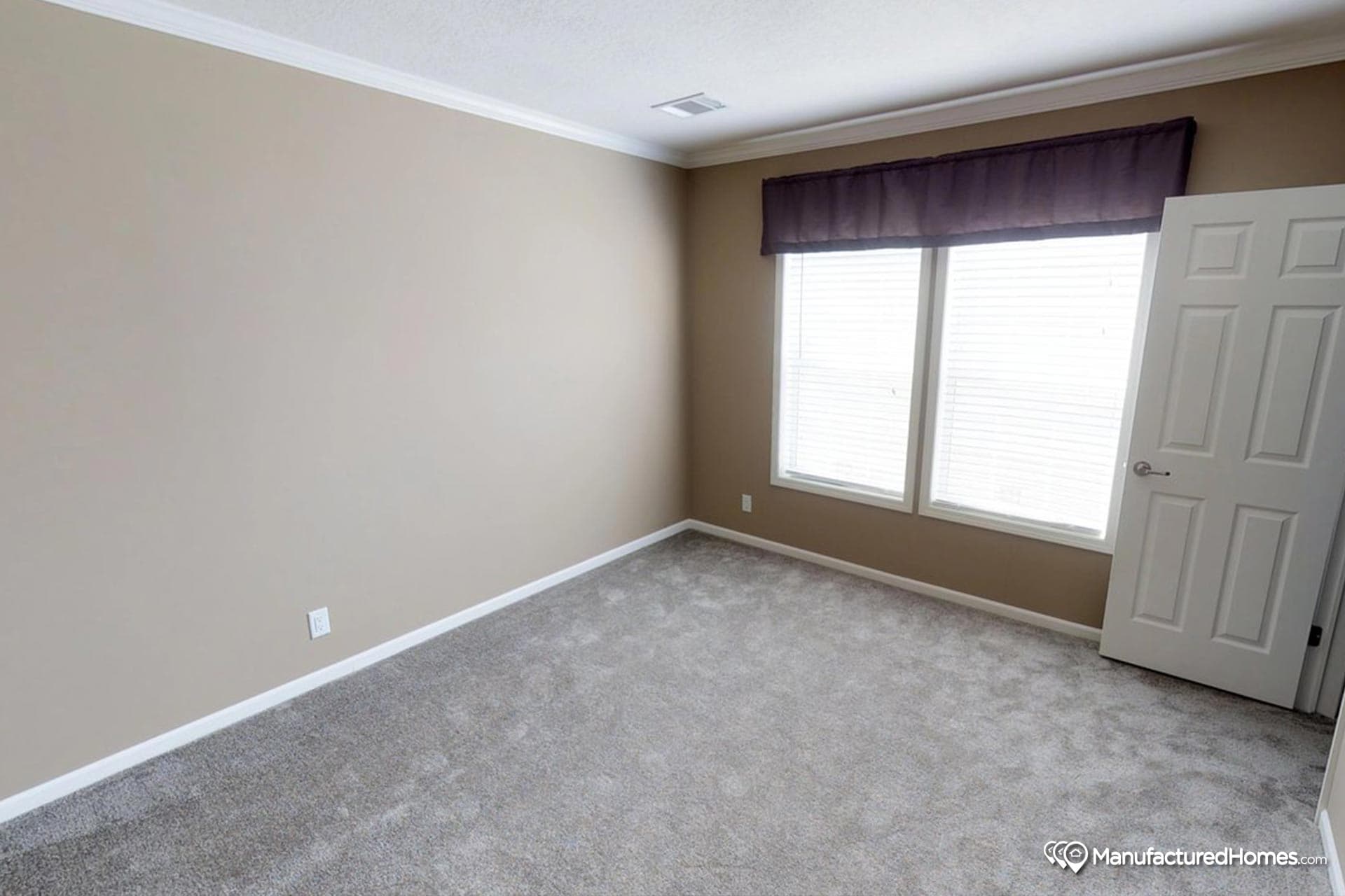 Independence bedroom home features