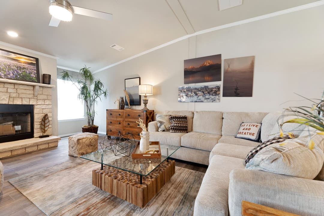 Hacienda iii flex 57764a interior home features