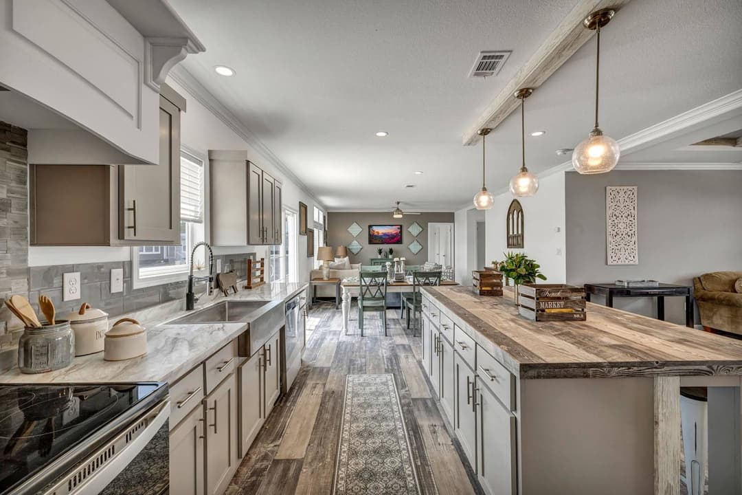 Titan extreme 3266d [the vegas] kitchen home features