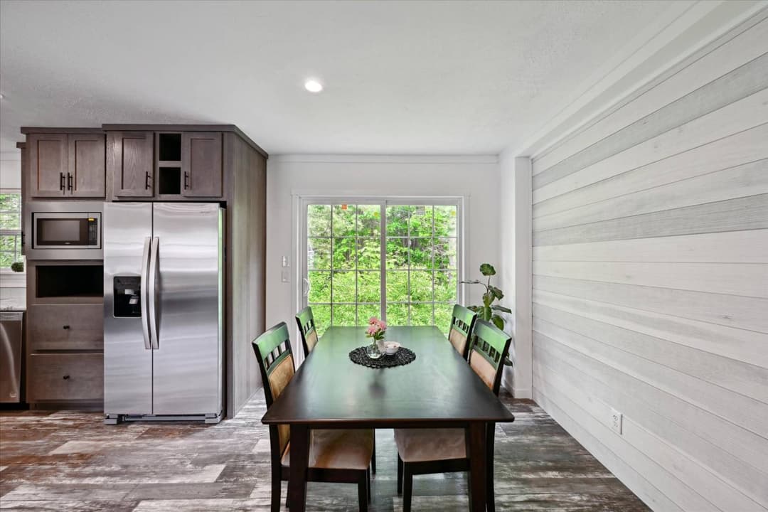 Elevate 56 kitchen home features