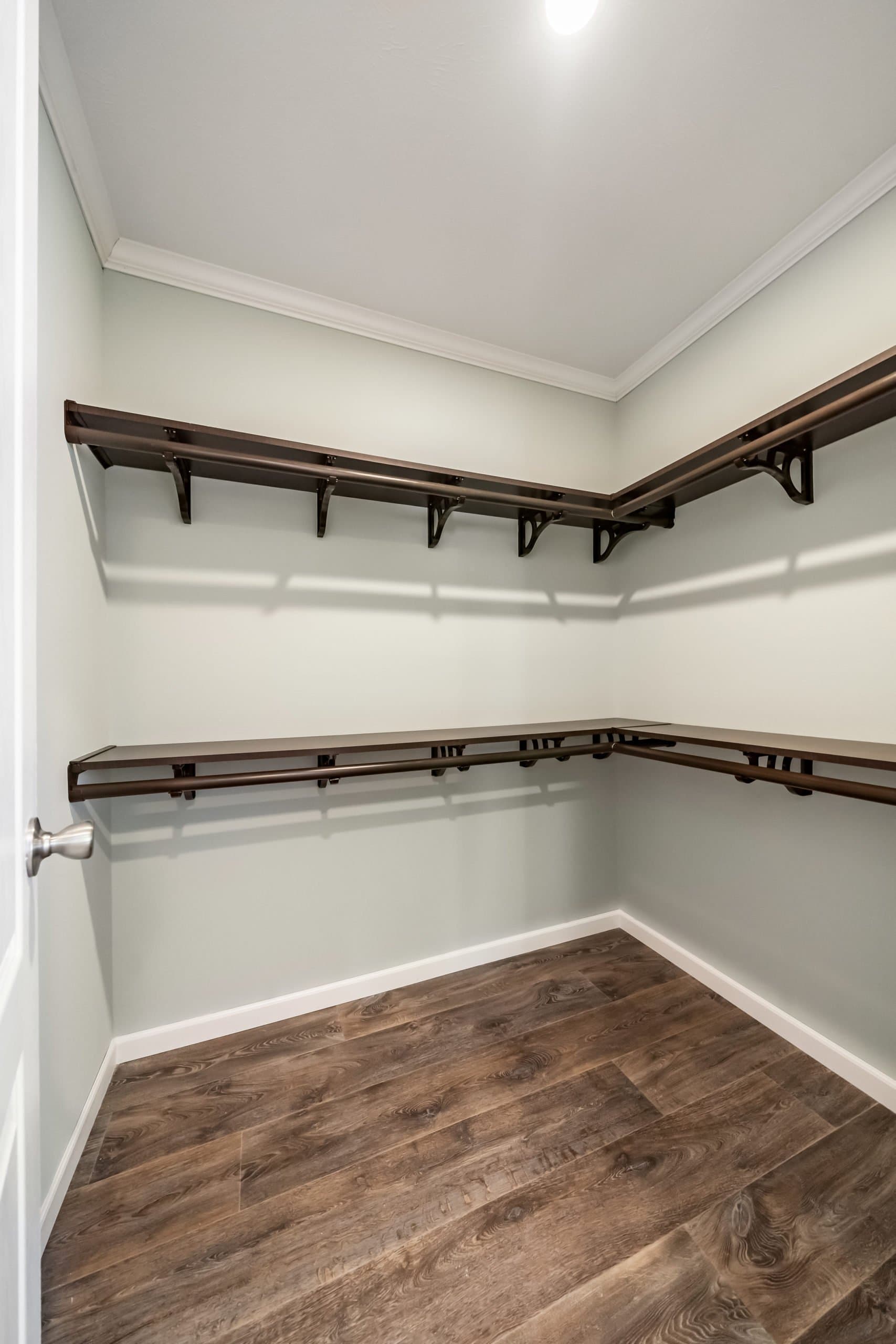 Delmar interior home features