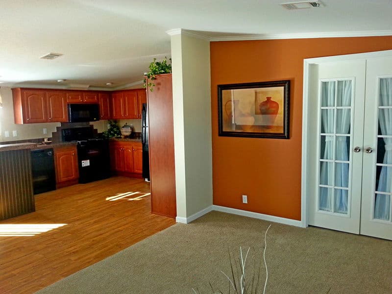 Scott 2852 interior home features