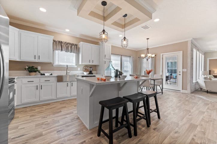 Timberview 32663e kitchen home features