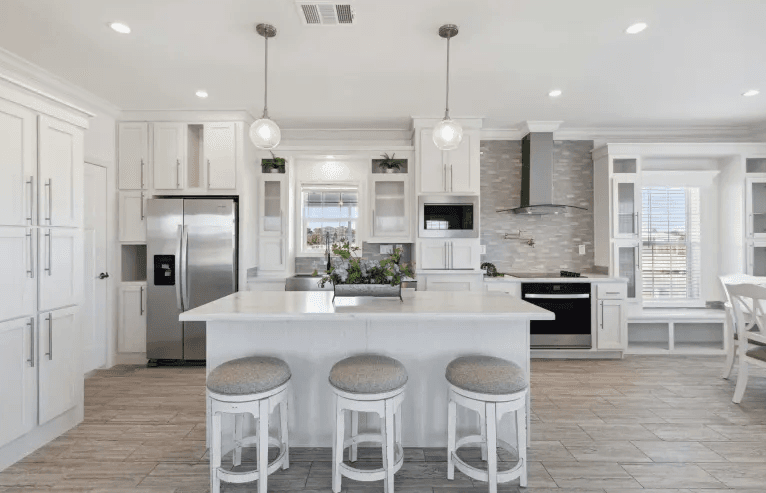 Mullett kitchen home features