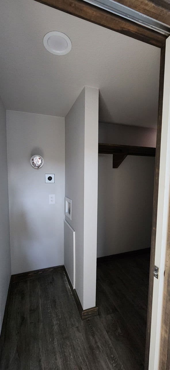 Cardinal interior home features