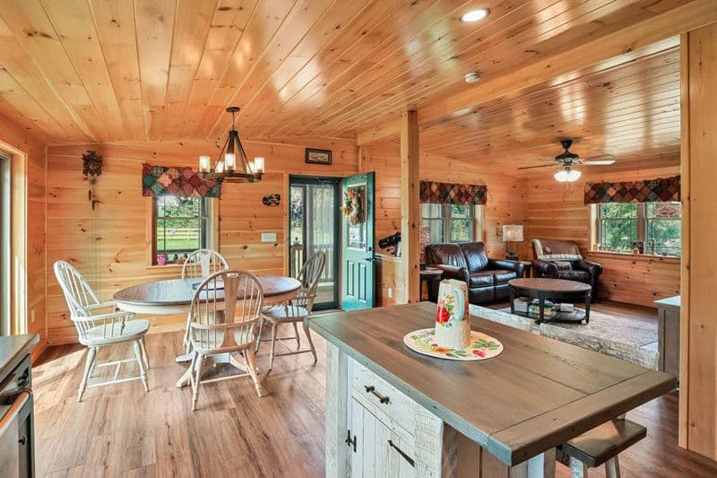 Settler 2836 interior home features