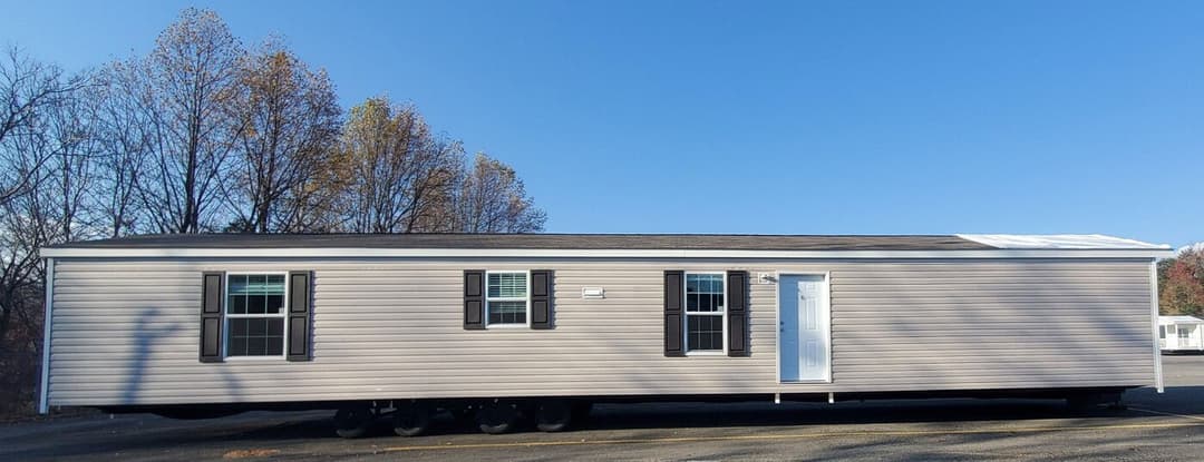 Economy 14663z elevation and exterior home features