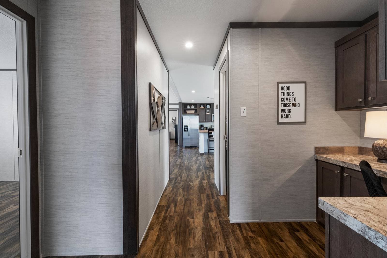 Csd3256k interior home features