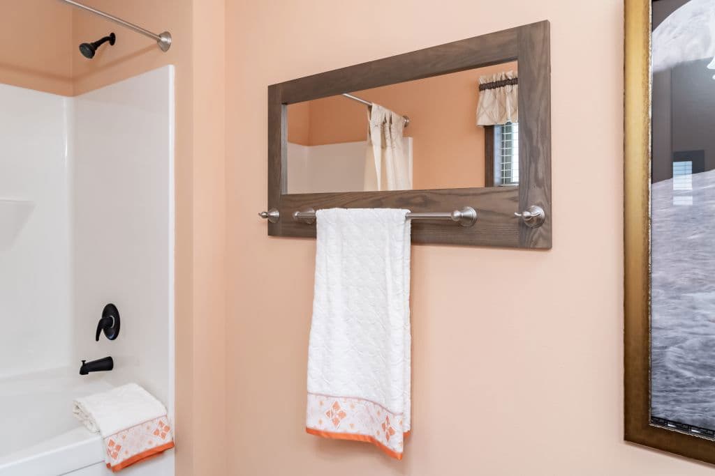 Limited 4 bathroom home features