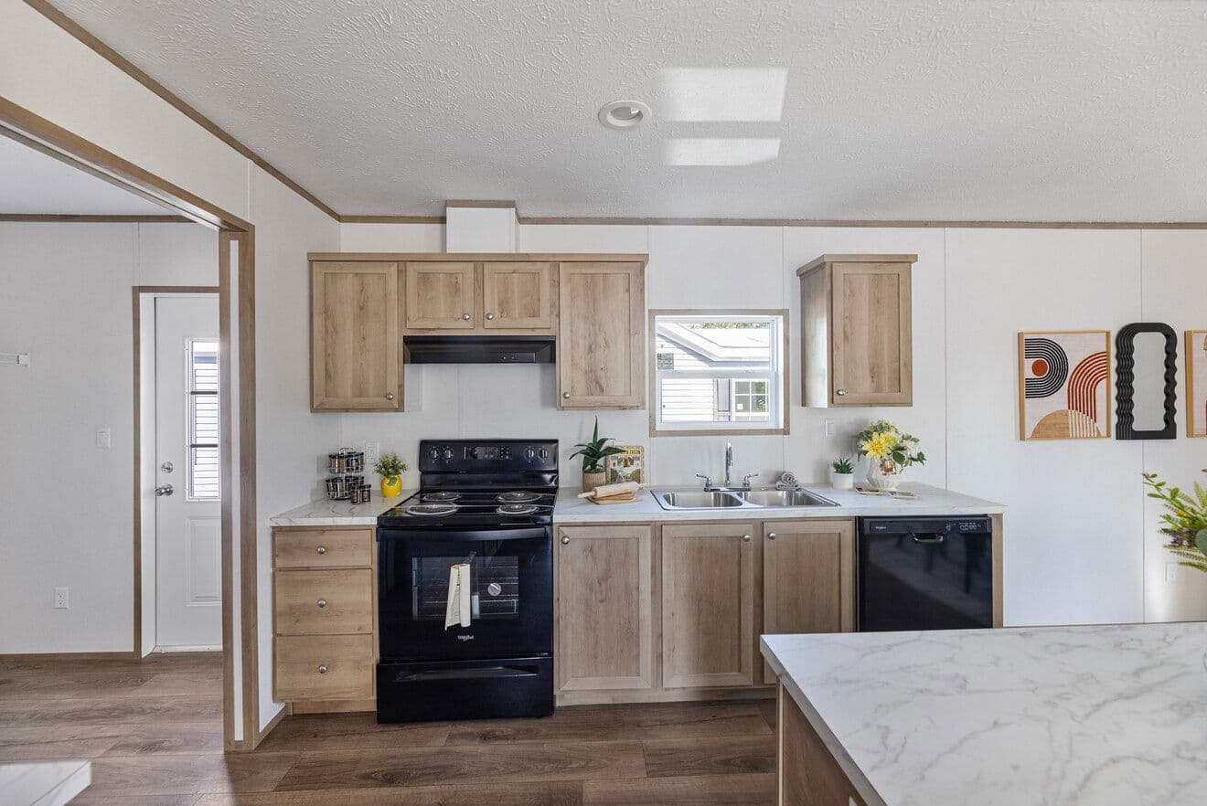 Phoenix 32483a kitchen home features