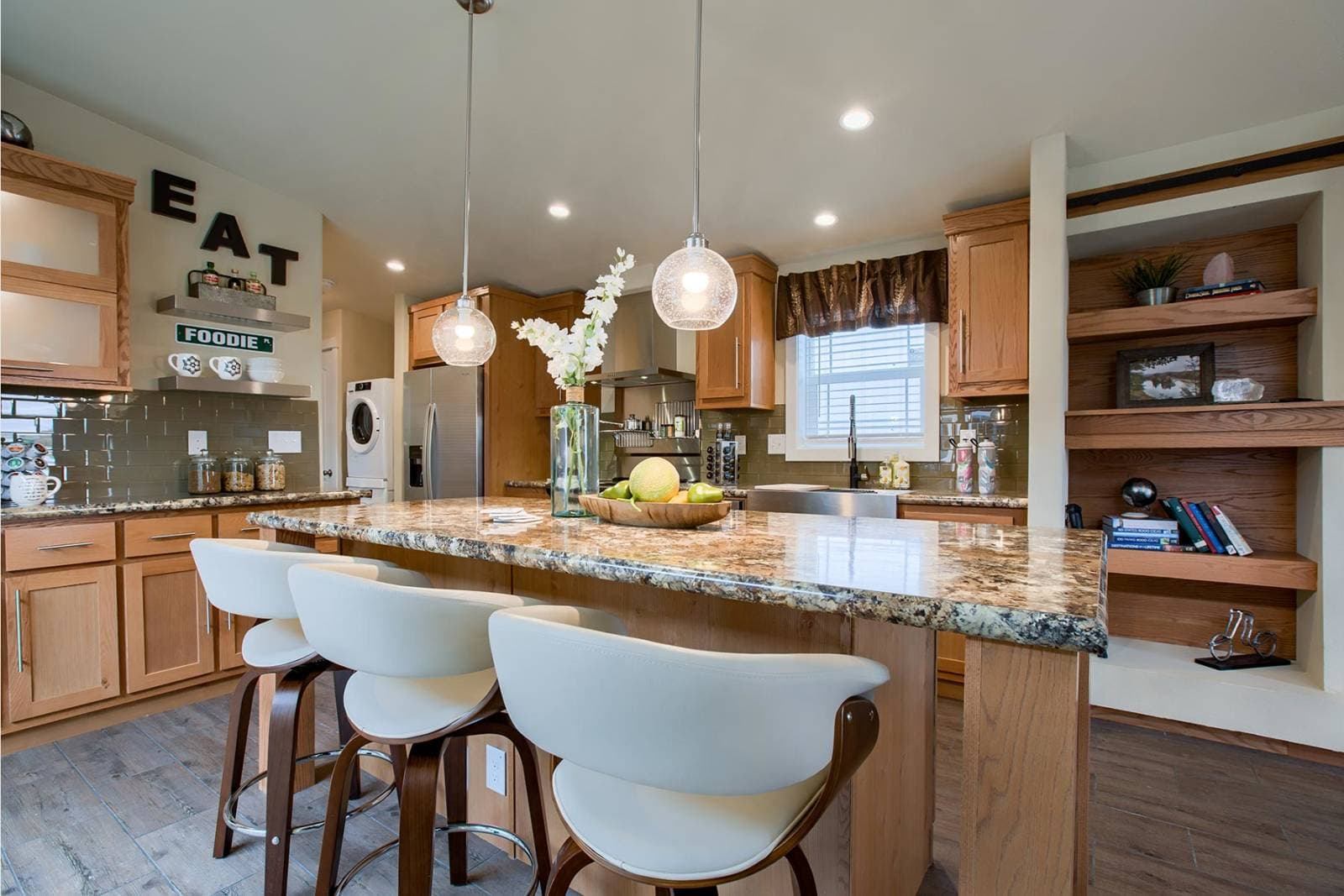 Look out lodge sg55 kitchen home features