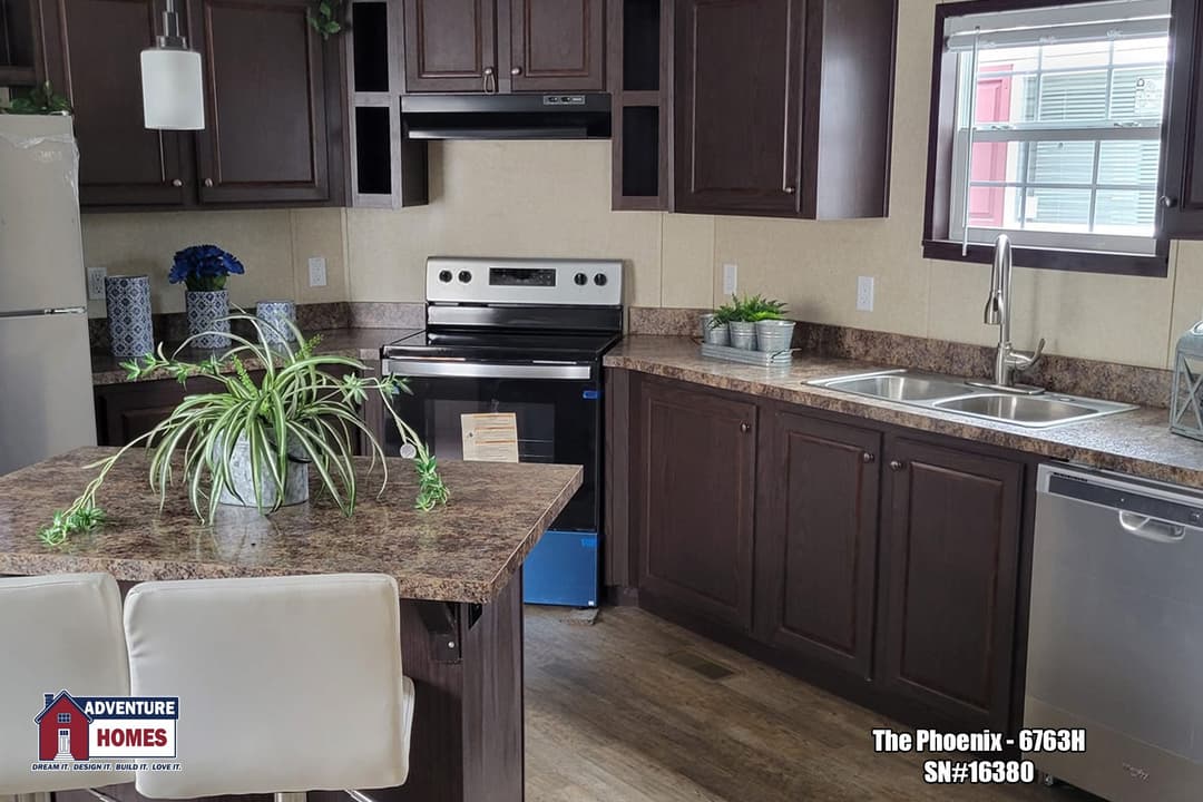 Phoenix | 6763h kitchen home features