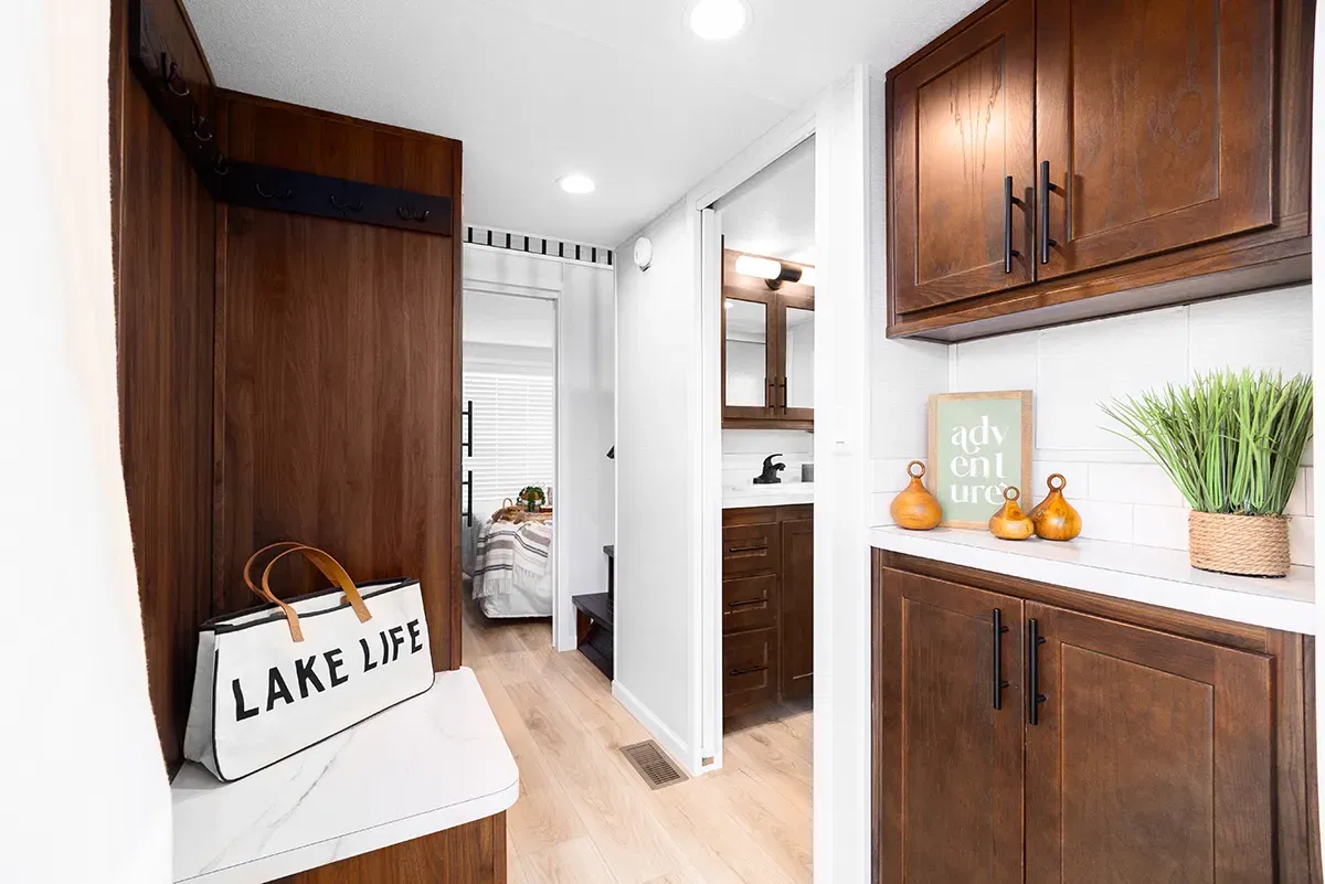 Island 6265kr kitchen home features