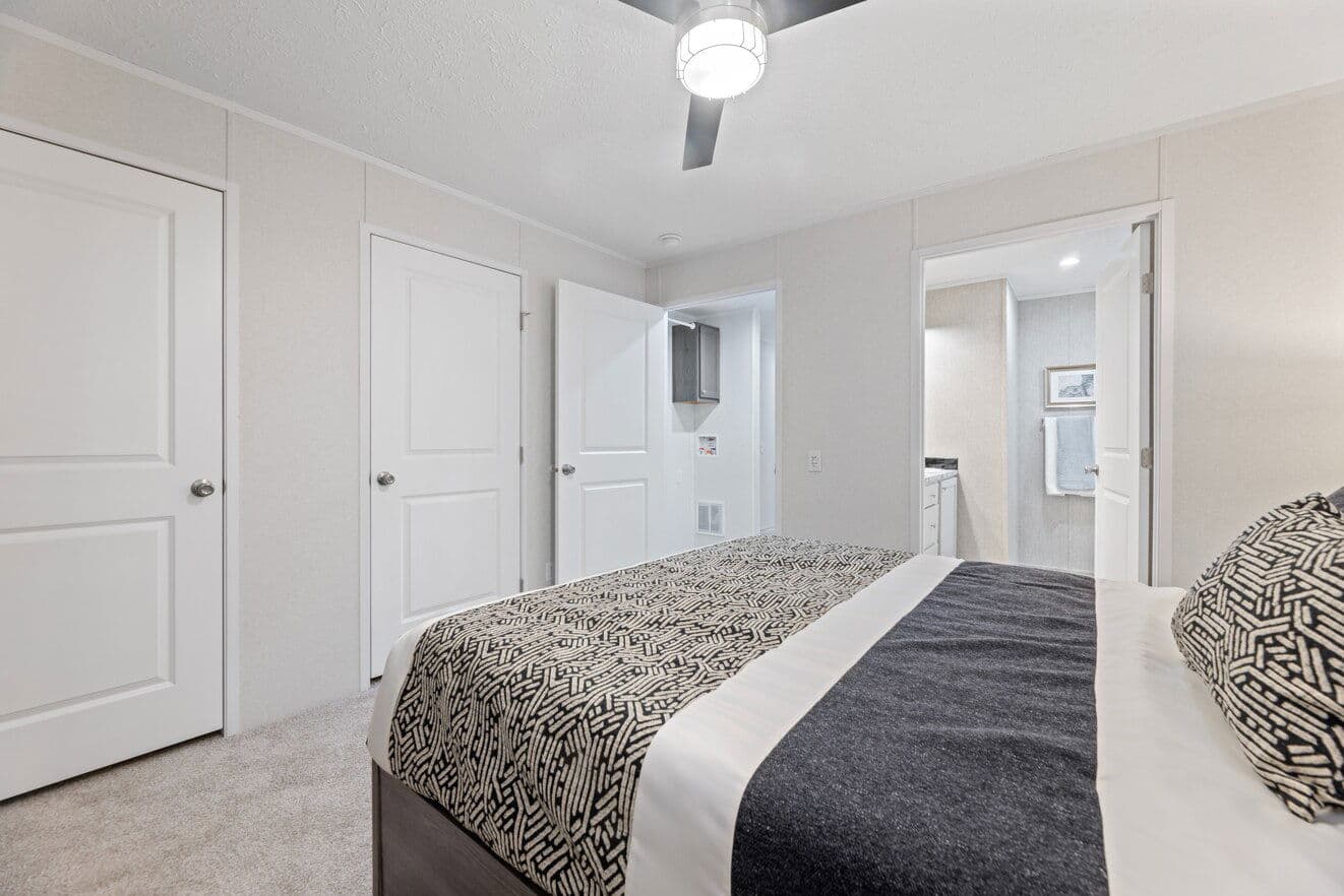 Carson 24532 bedroom home features