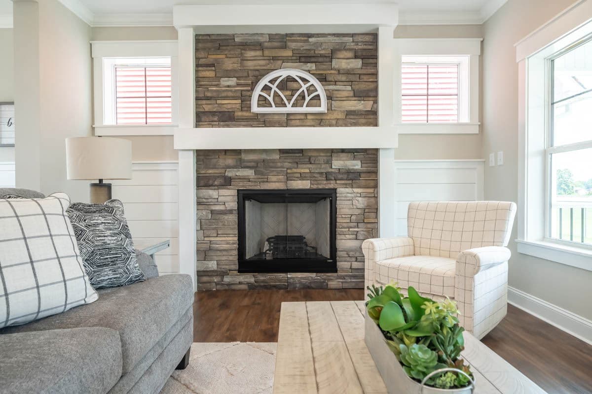 Farmhouse i two story interior home features