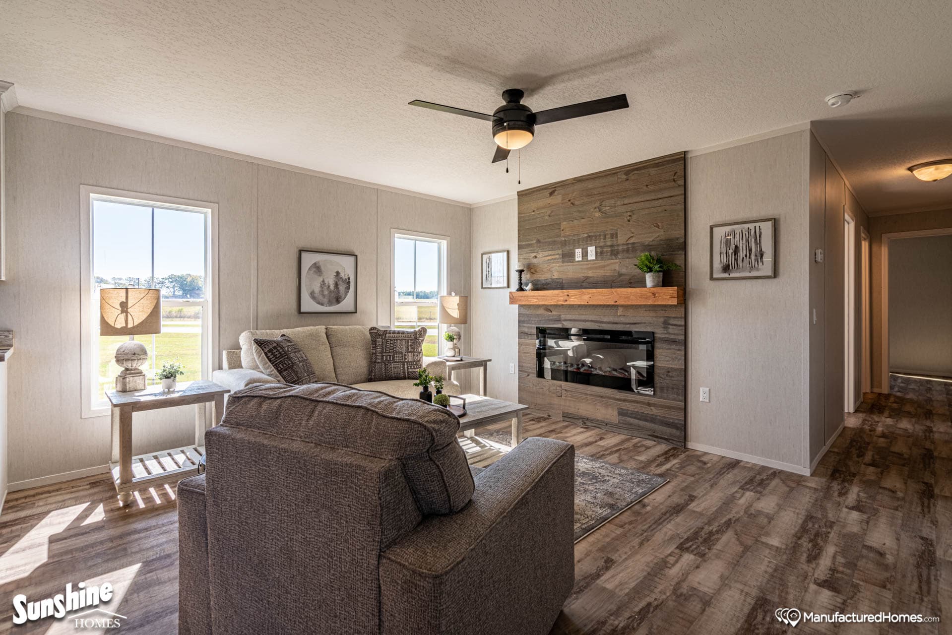 Arc1680-8000 interior home features