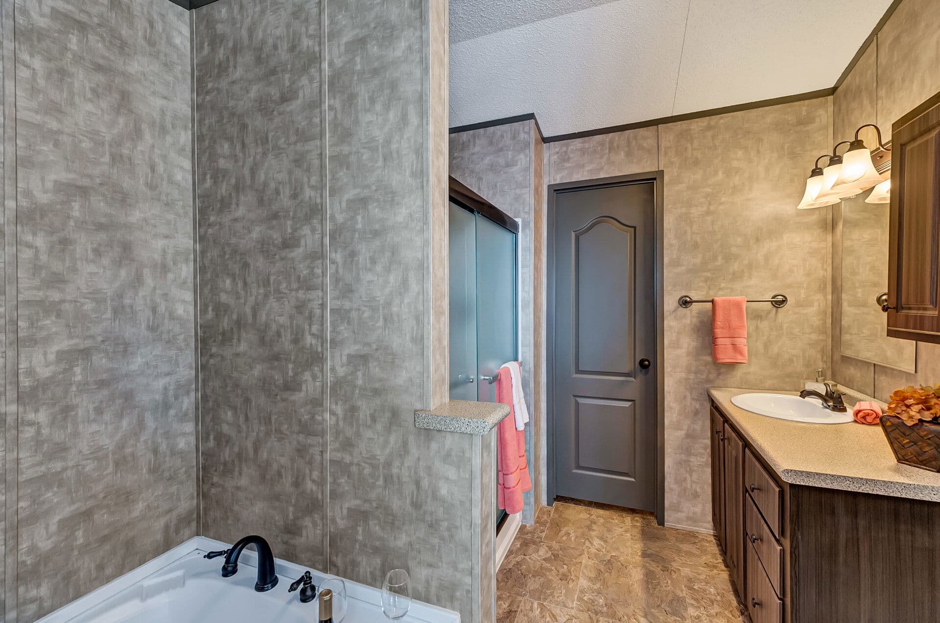 Heritage h-1680-32b bathroom home features