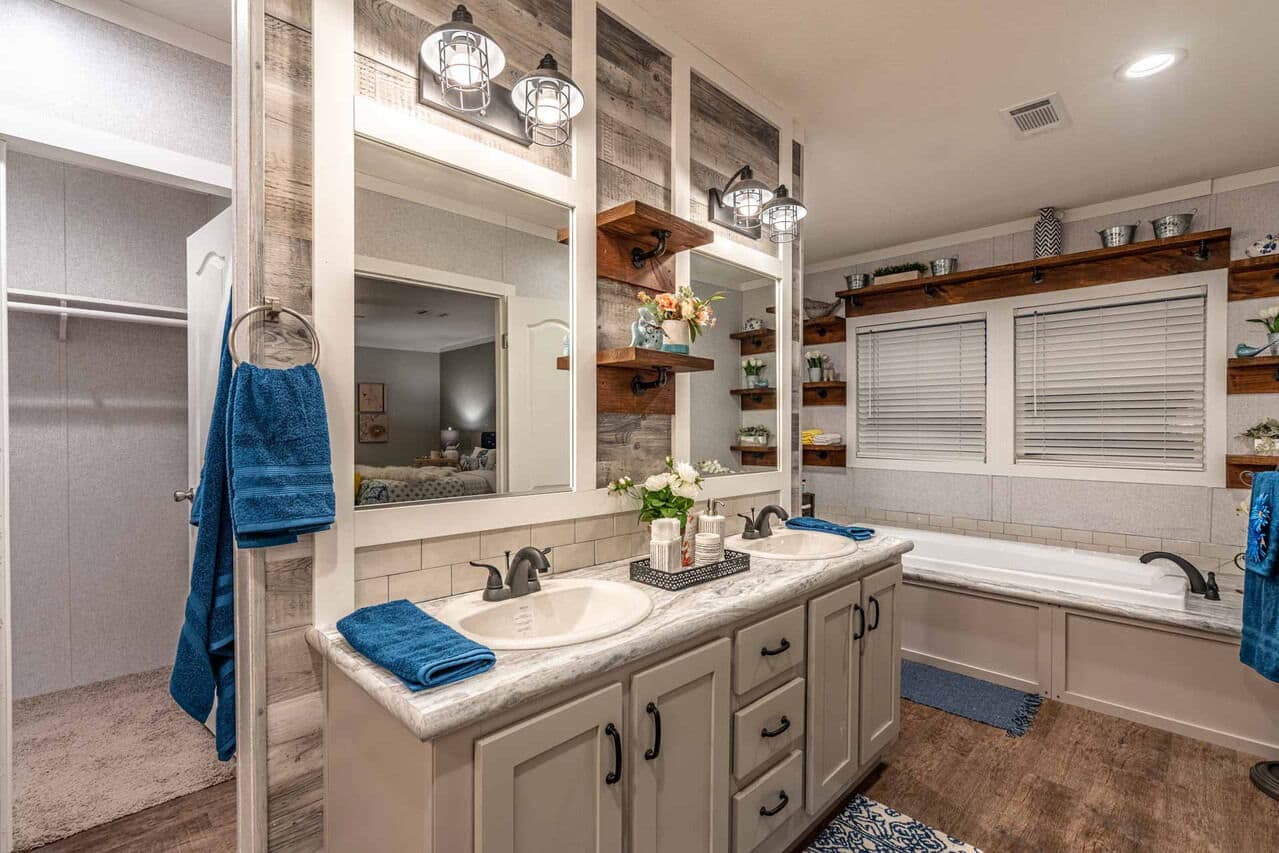 Magnum 30764m bathroom home features