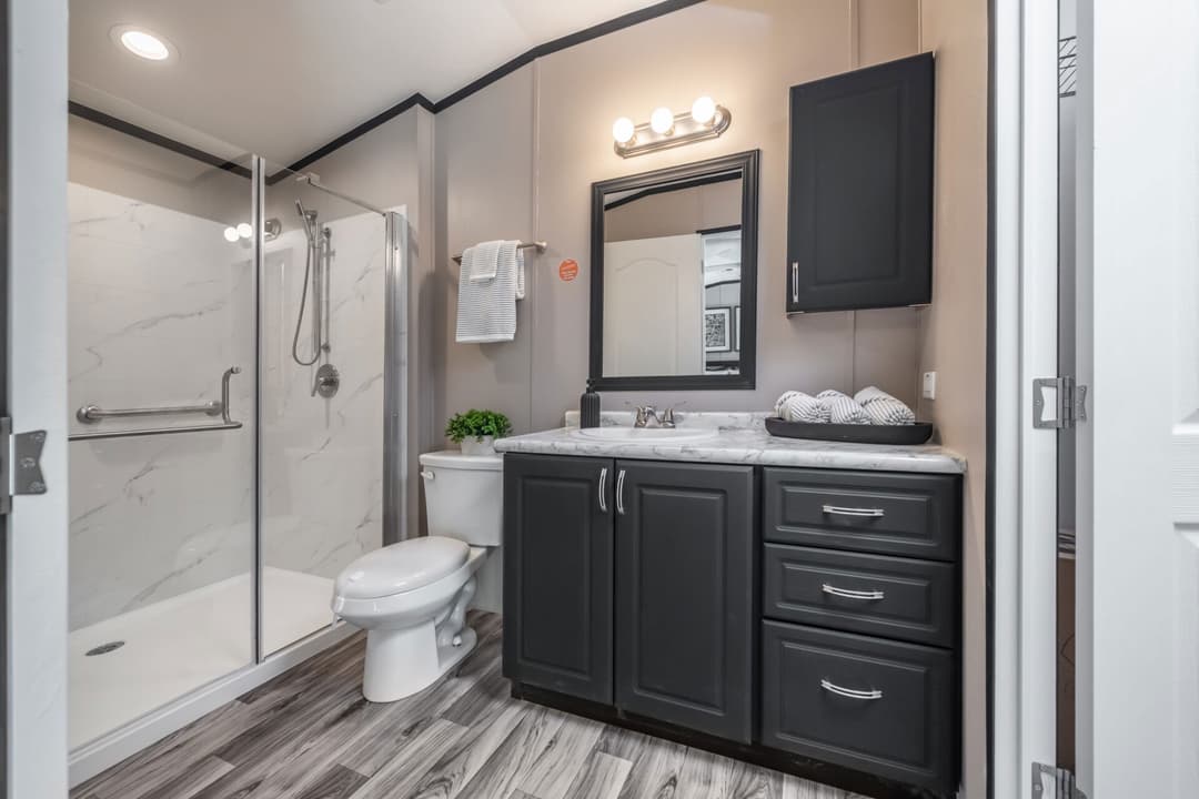 Singlewide h-16×72-32d shed bathroom home features