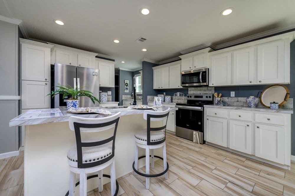 Tater tot kitchen home features