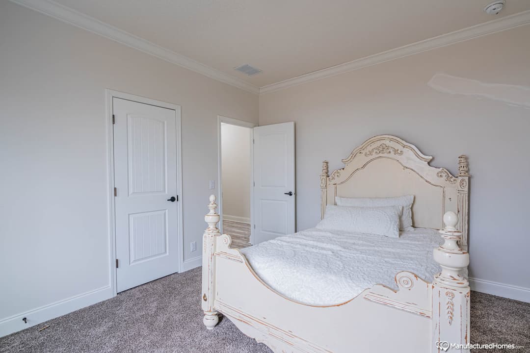 Jasmine i bedroom home features