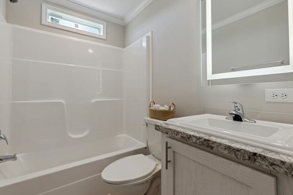 Bigbee bathroom home features
