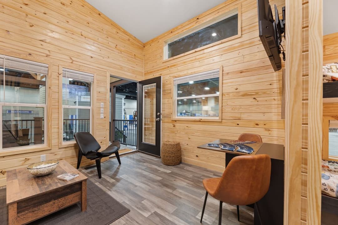 Eagle loft 13291p interior home features