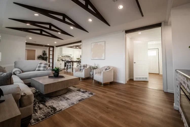 Wilson bend interior home features