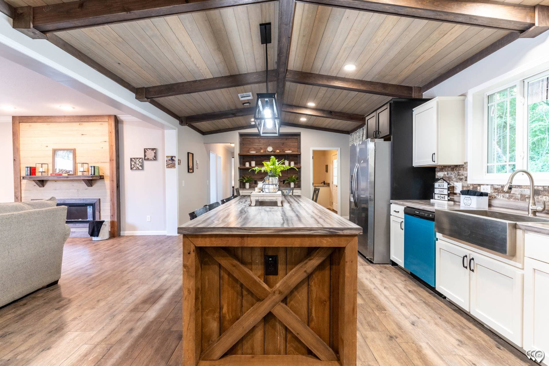 The oasis kitchen home features
