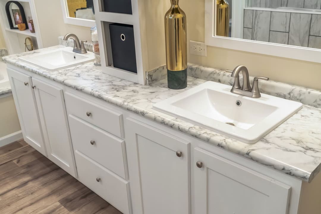 Super 68 elite bathroom home features