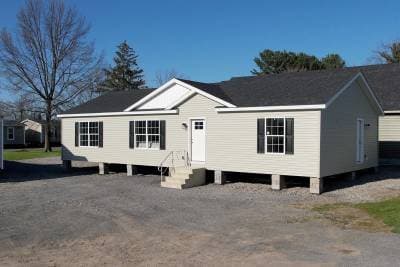 Ne-610 elevation and exterior home features