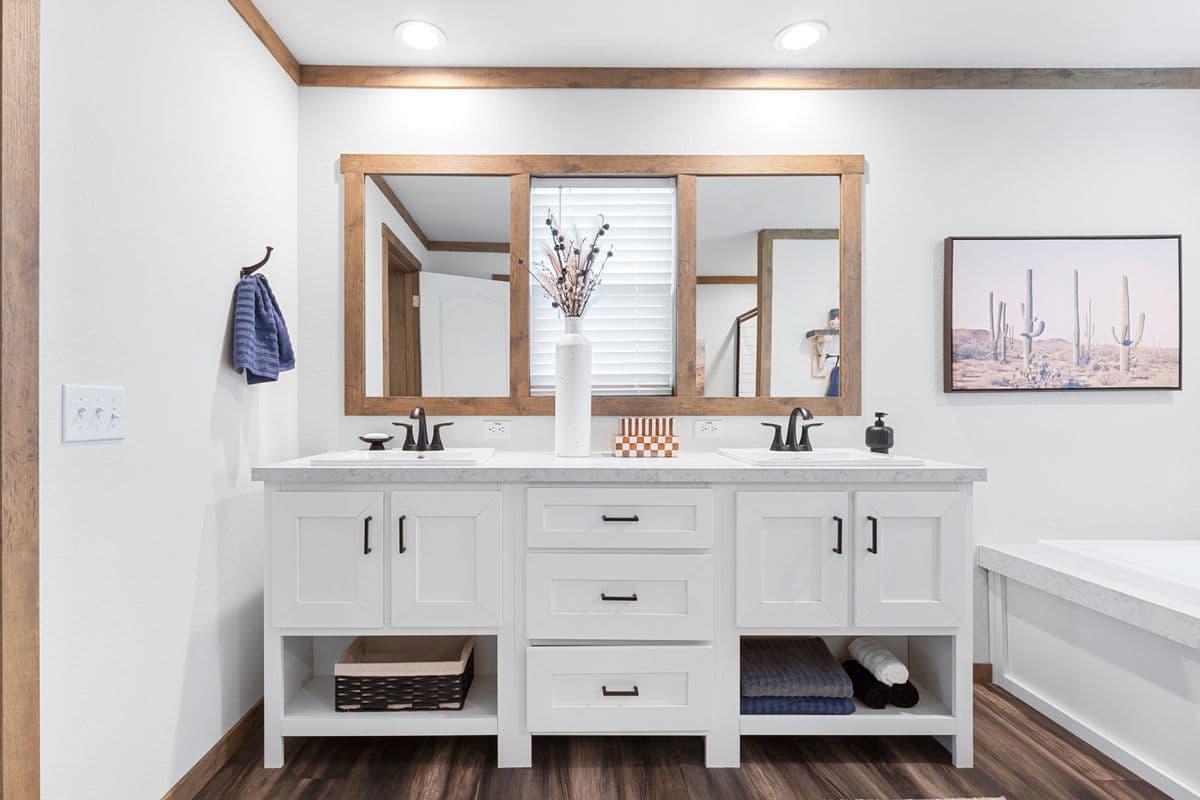 Farm 3 flex bathroom home features