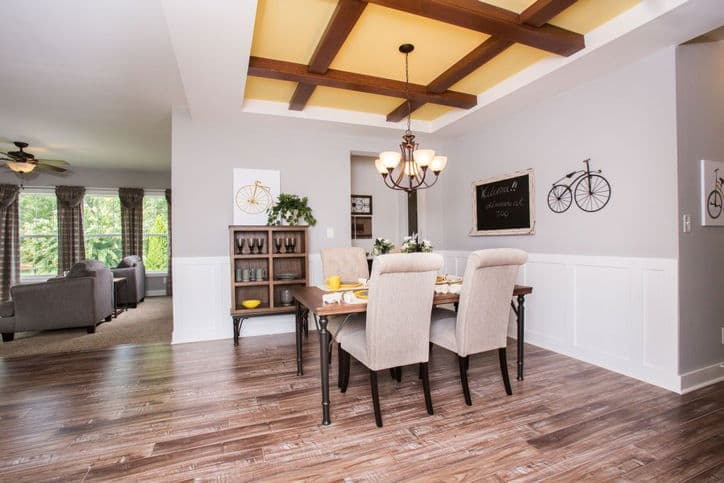 Baxter 42483a interior home features